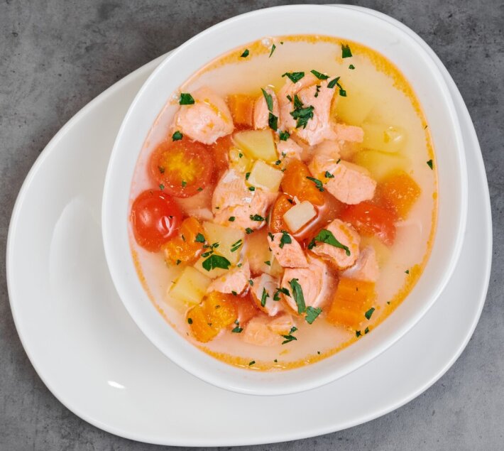 Уха по-норвежски из красной рыбы