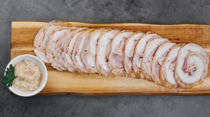 Куриный рулет с беконом