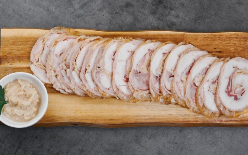 Куриный рулет с беконом