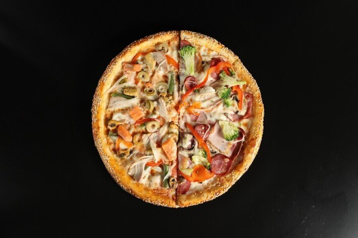 Пицца «Собери сам» морская/мясная