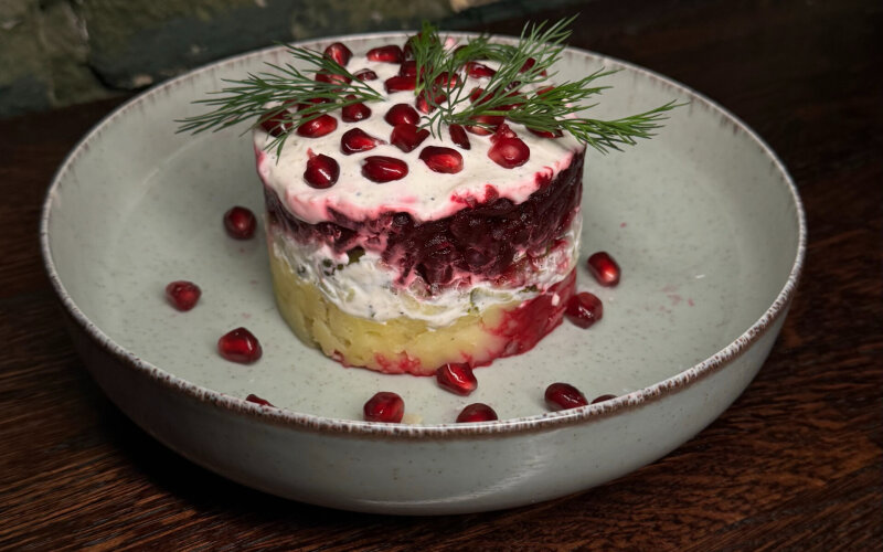 Свекольный салат с гранатом