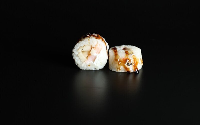 Ролл «Лайт» с креветкой и грушей