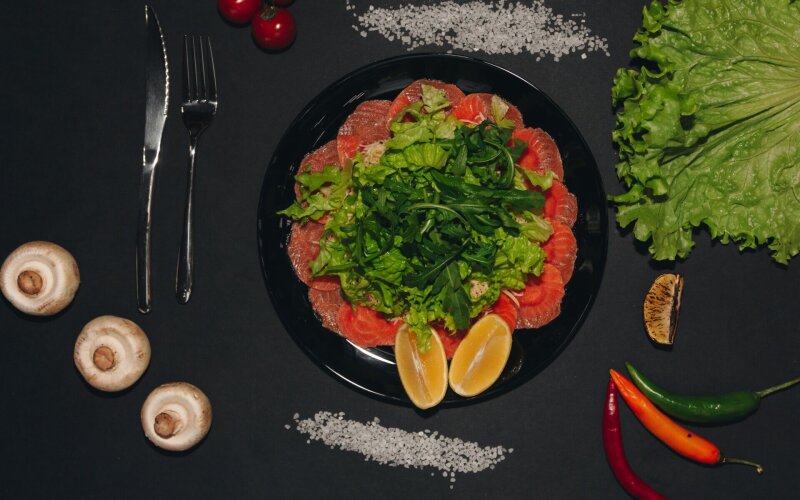 Корпаччо из лосося