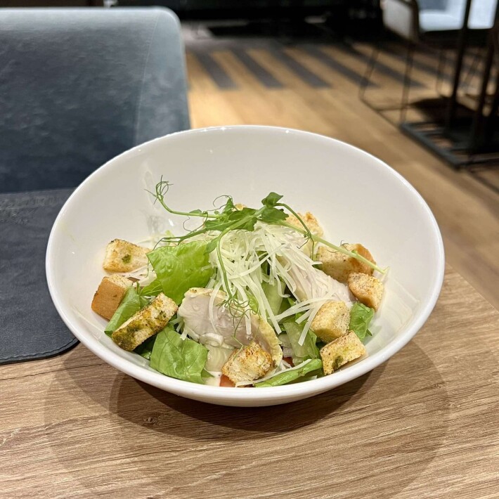 Салат «Цезарь» с курицей