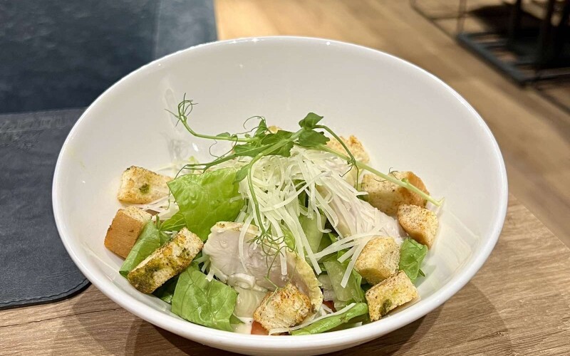 Салат «Цезарь» с курицей