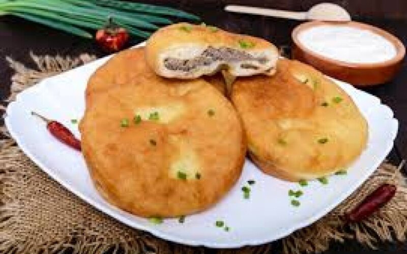 Беляш с мясом