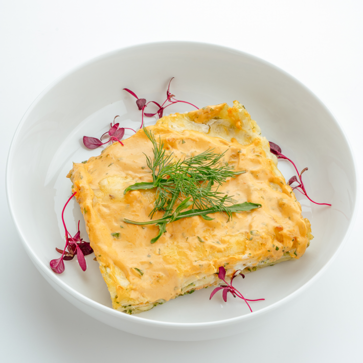 Лазанья с красной рыбой и шпинатом