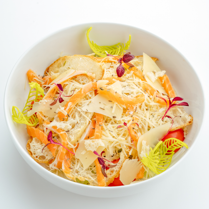 Цезарь с красной рыбой