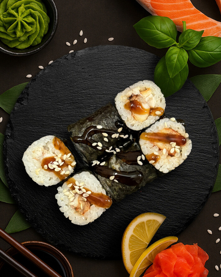 Ролл «Хосомаки с угрём»