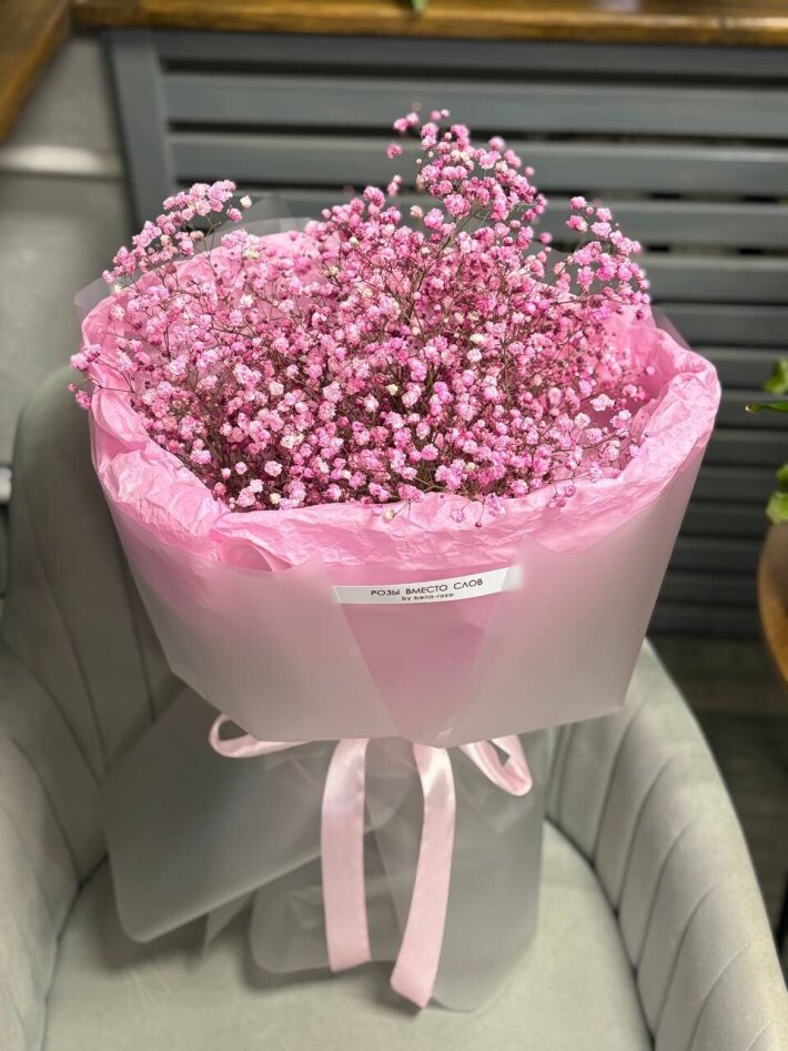 Букет из розовой гипсофилы