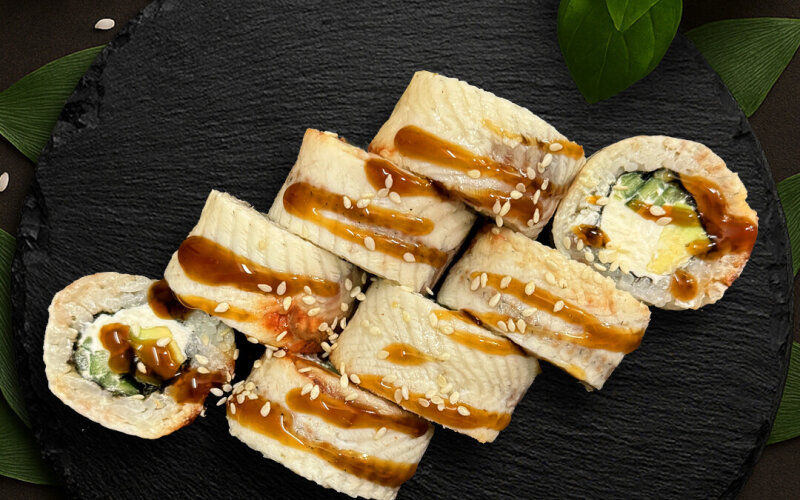 Ролл «Чёрный дракон»