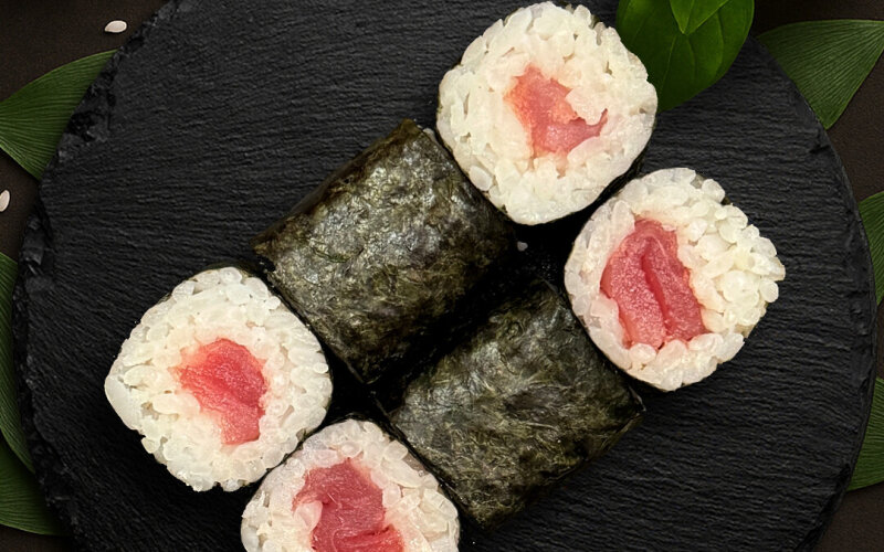 Ролл «Хосомаки с тунцом»