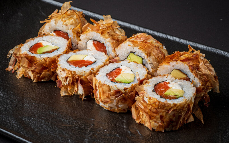 Бонито с лососем