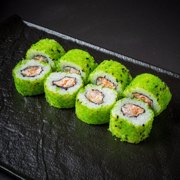 Ролл с гребешком, креветкой и окунем