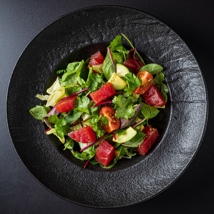 Салат с тунцом