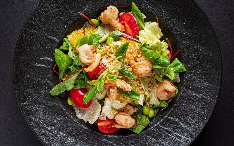 Салат с тигровой креветкой