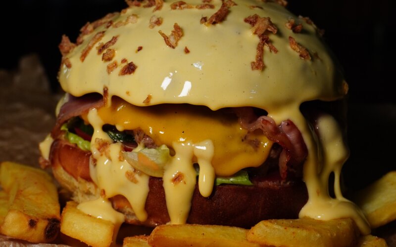 Бургер «More Cheese»