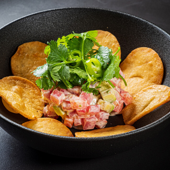 Наччос с тунцом