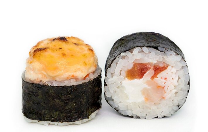 Запечённый ролл «Креветка с томатом»