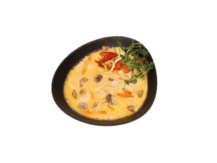 Суп с курицей и кокосовым молоком