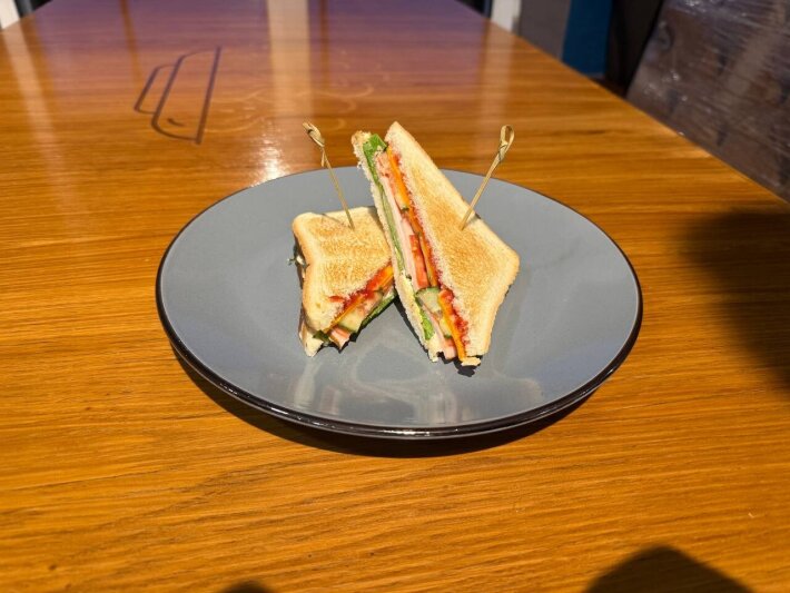 Сэндвич с ветчиной