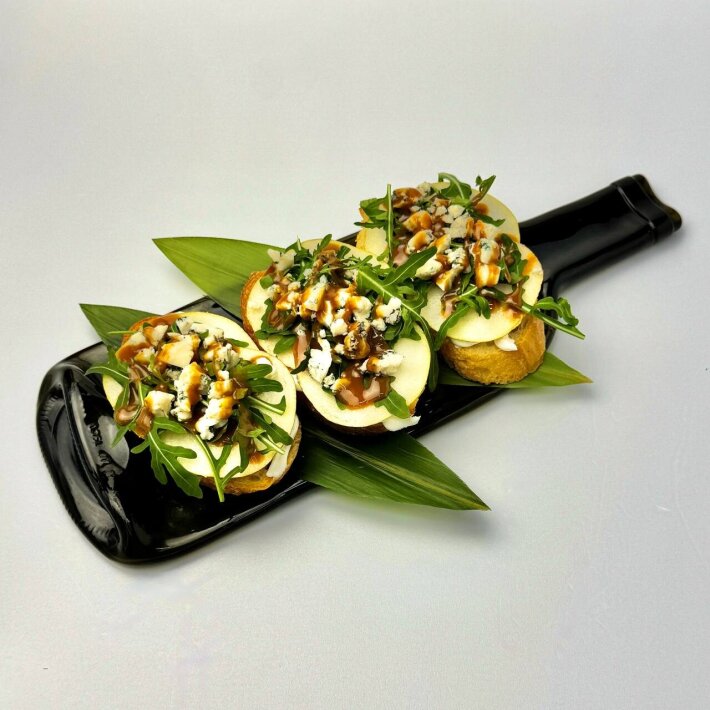 Сет брускетт «Груша и Дор блю»