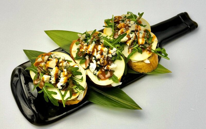 Сет брускетт «Груша и Дор блю»