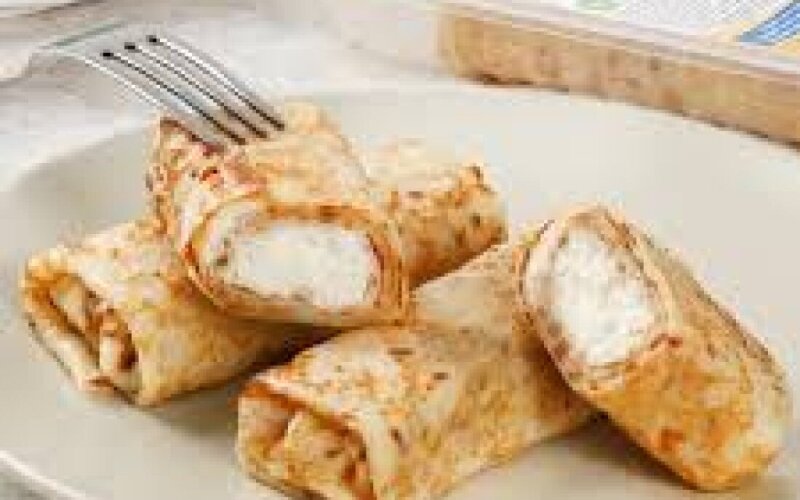 Блинчики с творогом( со сметаной )3 шт