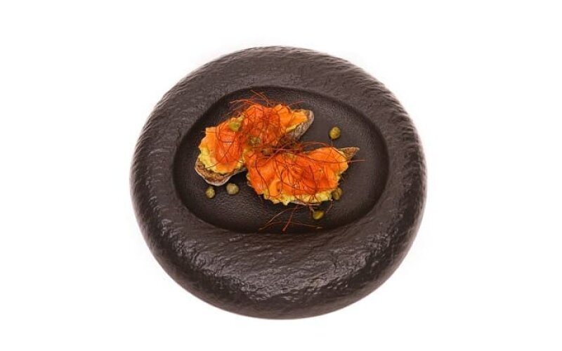 Брускетта с лососем