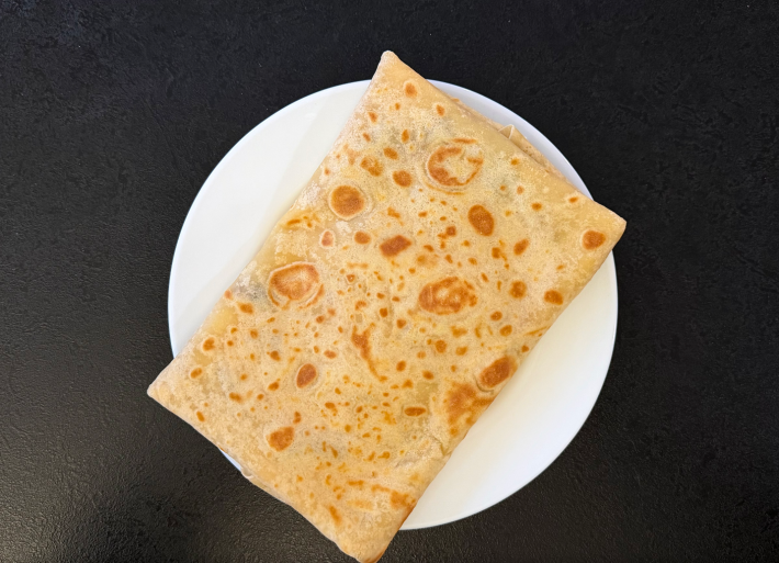 Блины с шаурмой, беконом и сыром