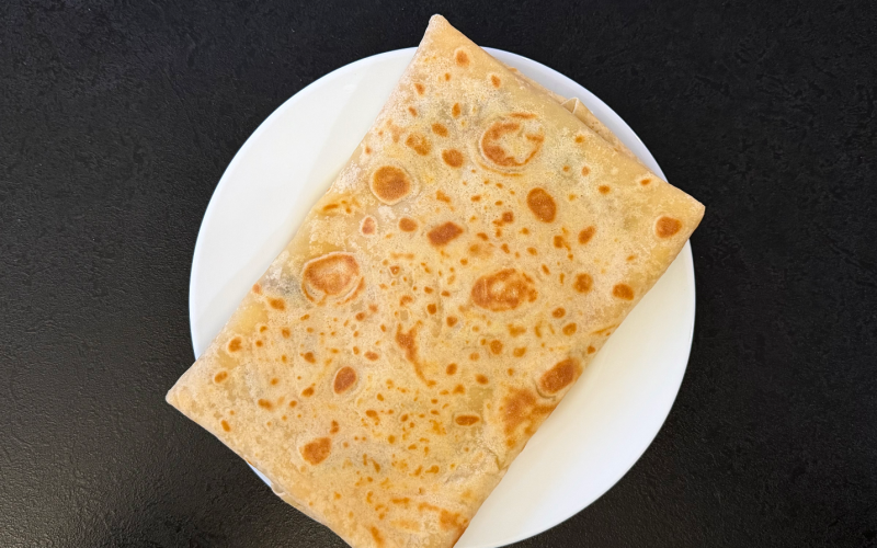 Блины с шаурмой, беконом и сыром