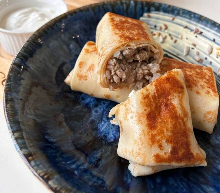 Блинчики с фаршем из курицы и свинины