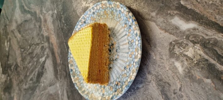 Вафельный торт со сгущенкой