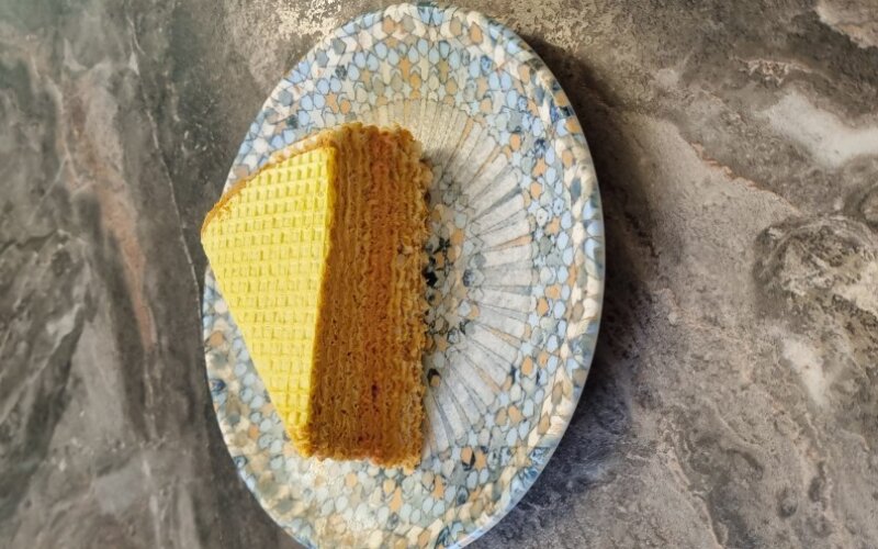 Вафельный торт со сгущенкой