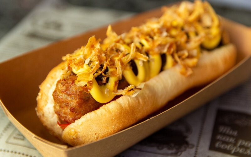 Хот-дог с люля-кебабом