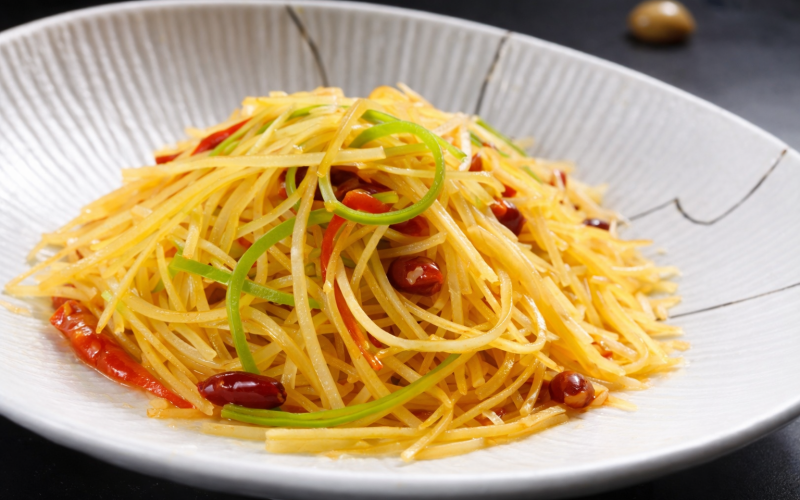 Кисло-острый картофель соломкой