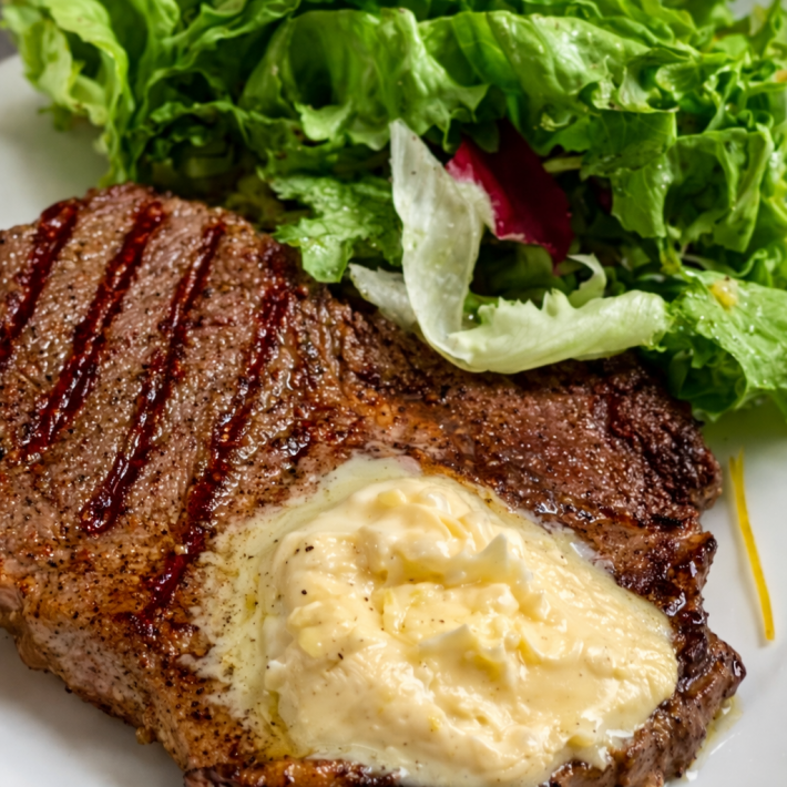Свиной стейк с французским соусом