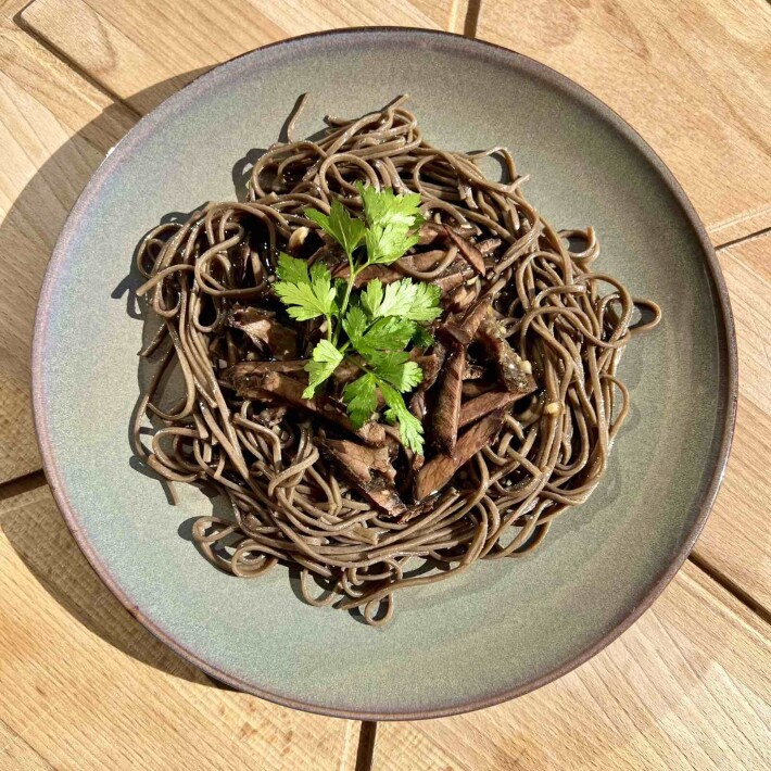 Свинина, запеченная с грибами