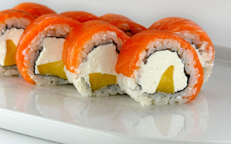 Ролл «Классик» с персиком