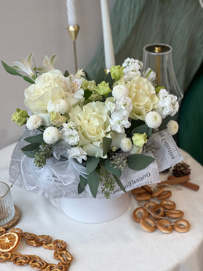 Белый атлас