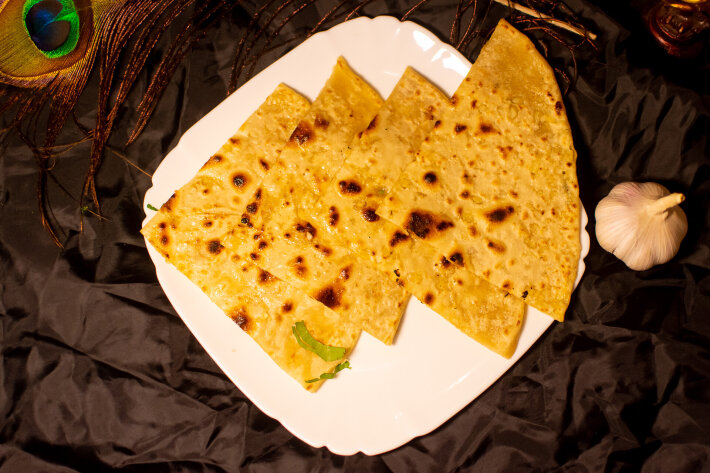 Butter Garlic naan