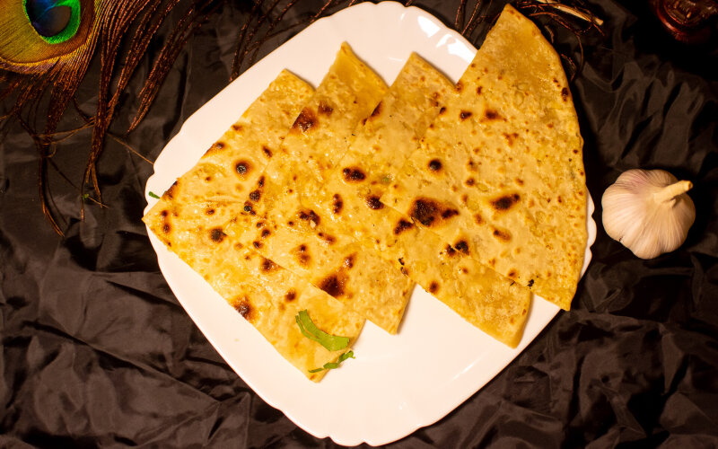 Butter Garlic naan