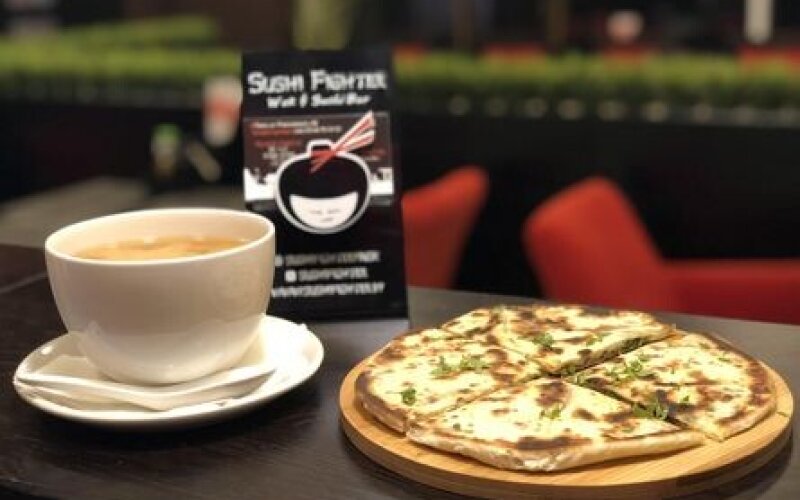 Лепёшка с сыром и шпинатом