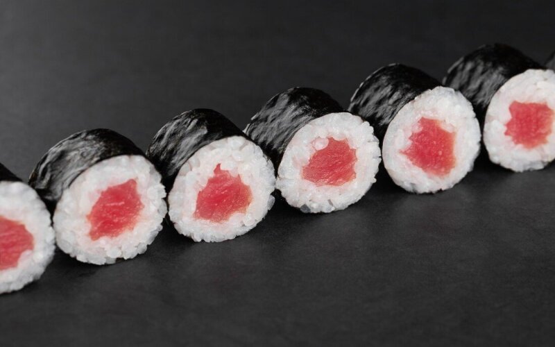 Мини ролл с тунцом