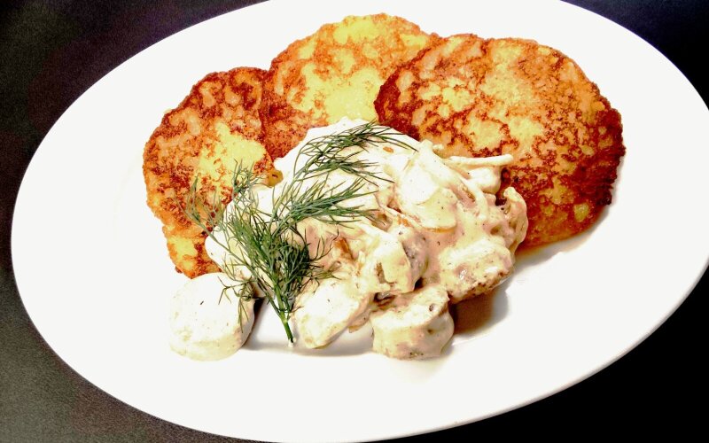 Драники с домашней колбасой