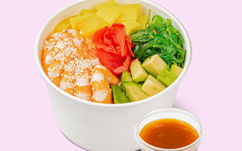 Поке с креветкой и соусом