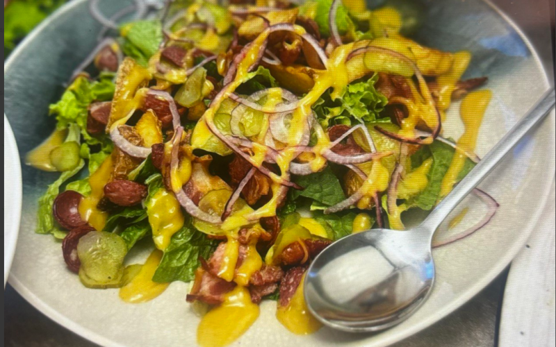 Салат «Баварский» с колбасками