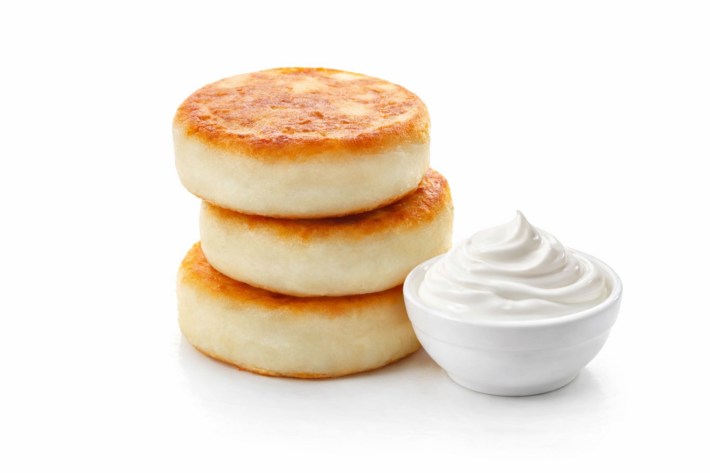 Сырники со сметаной