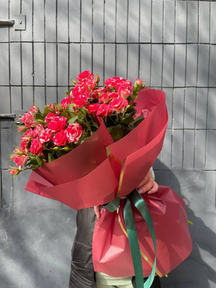 Букет из кустовых роз «Фаерфокс»