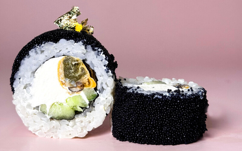 Ролл с мидией